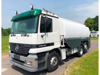 Camião cisterna para transporte de combustível Mercedes-Benz 2546 Actros Tankwagen: foto 1
