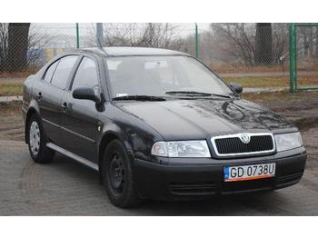 Škoda Octavia  - Automóvel