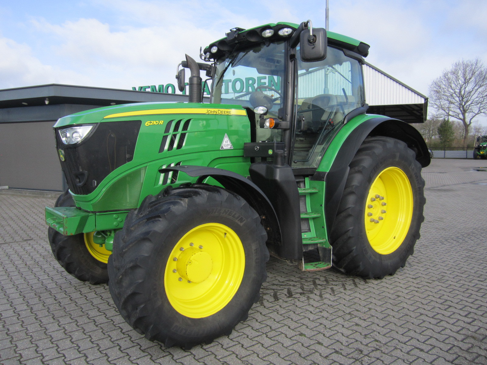Vemo Tractoren BV - veículos a venda undefined: foto 7
